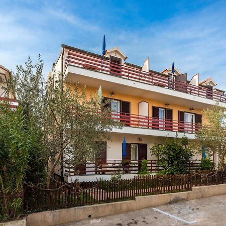 Apartments Boris Водице Екстериор снимка